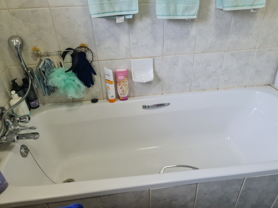 3 Bedroom Property for Sale in Protea Park North West